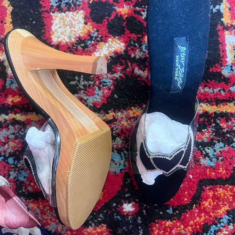 Betsey Johnson Y2K slutty 5” heels - Picture 5 of 7